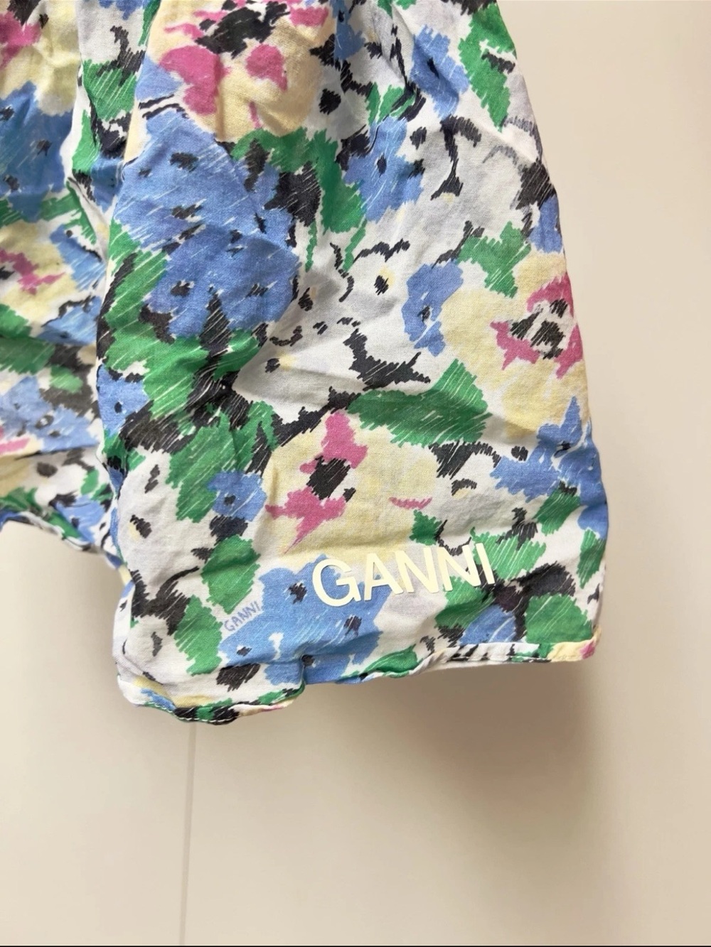 GANNI Light organic Cotton Floral Azure Blue Smocked Tie Strap Crop camisole top - Picture 5 of 7